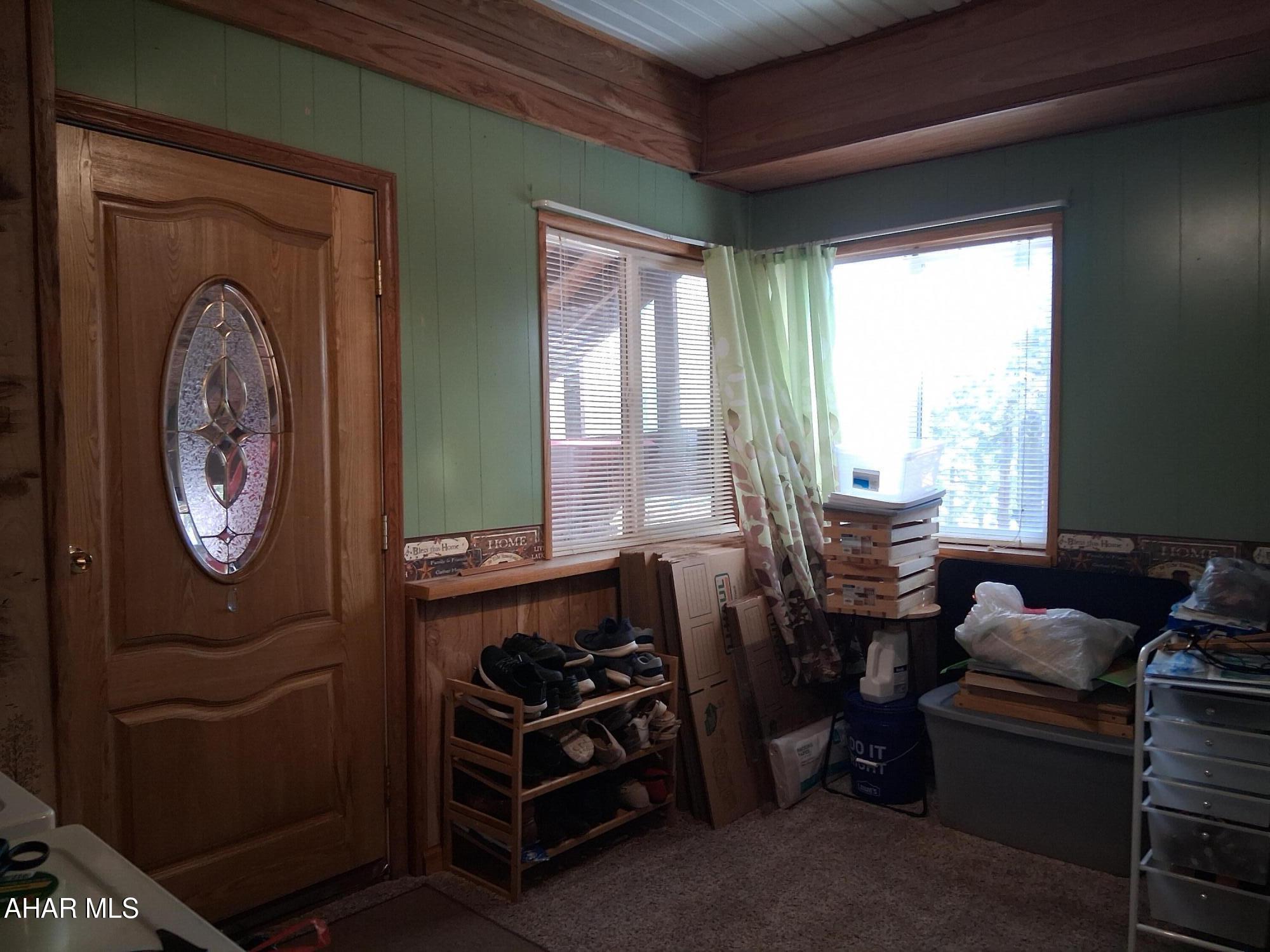 Glendale Yearound - Residential