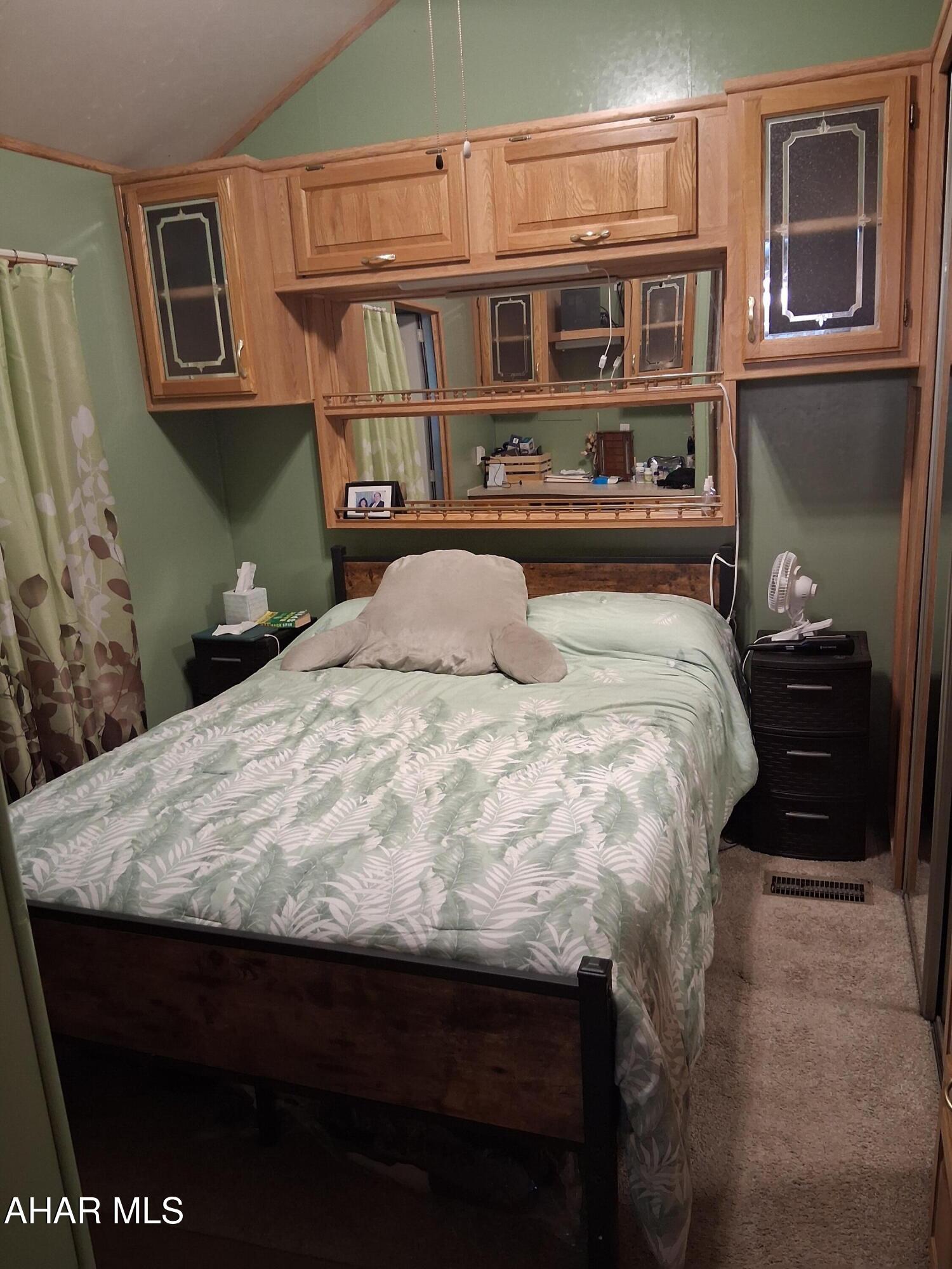 Glendale Yearound - Residential