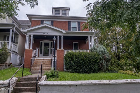 Photo for 1227 Walnut Street