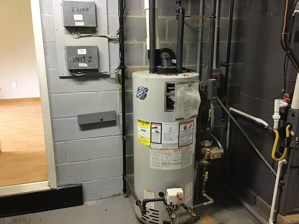 Hickory Hills - Residential