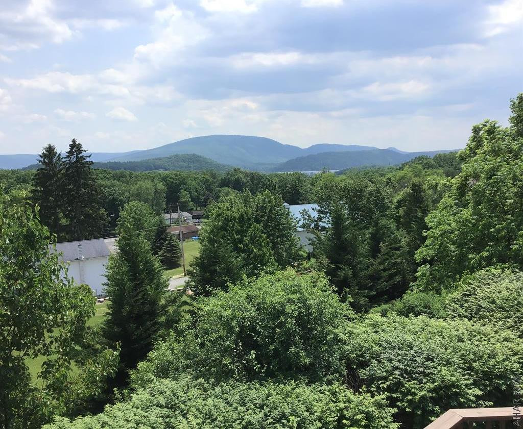 Hickory Hills - Residential