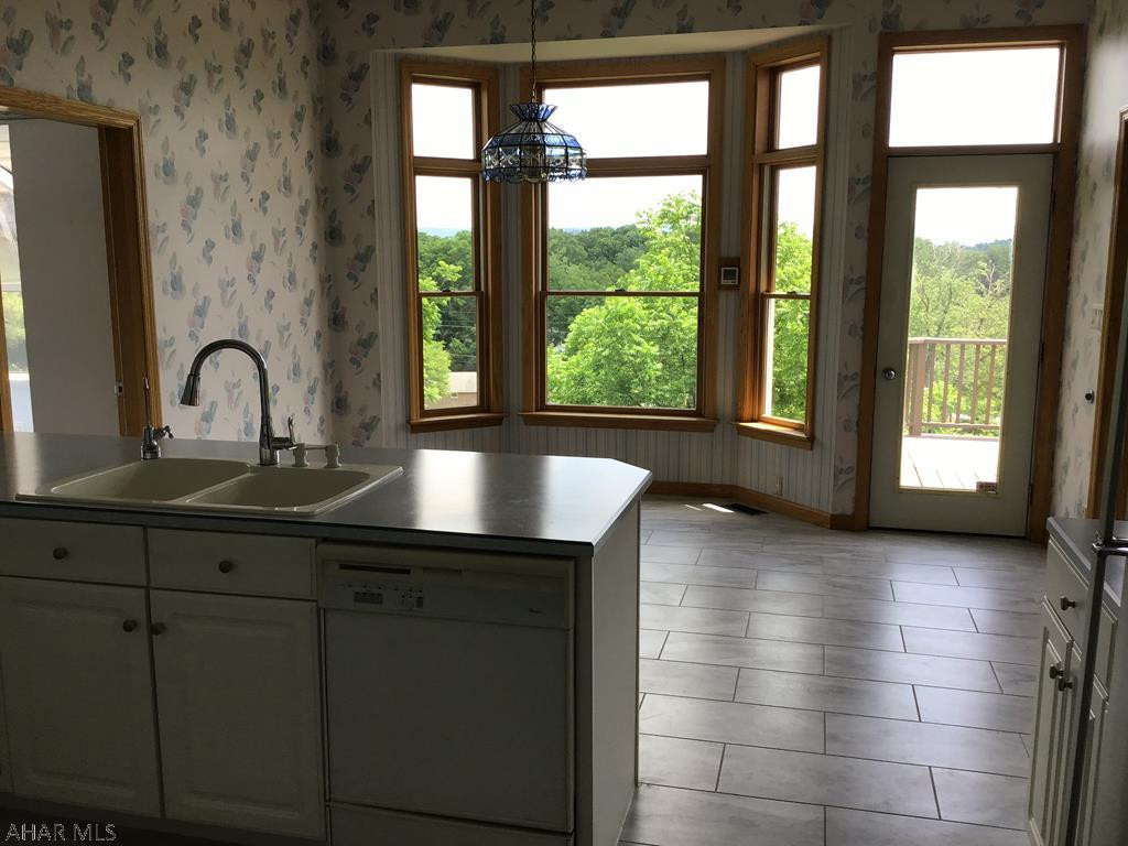 Hickory Hills - Residential