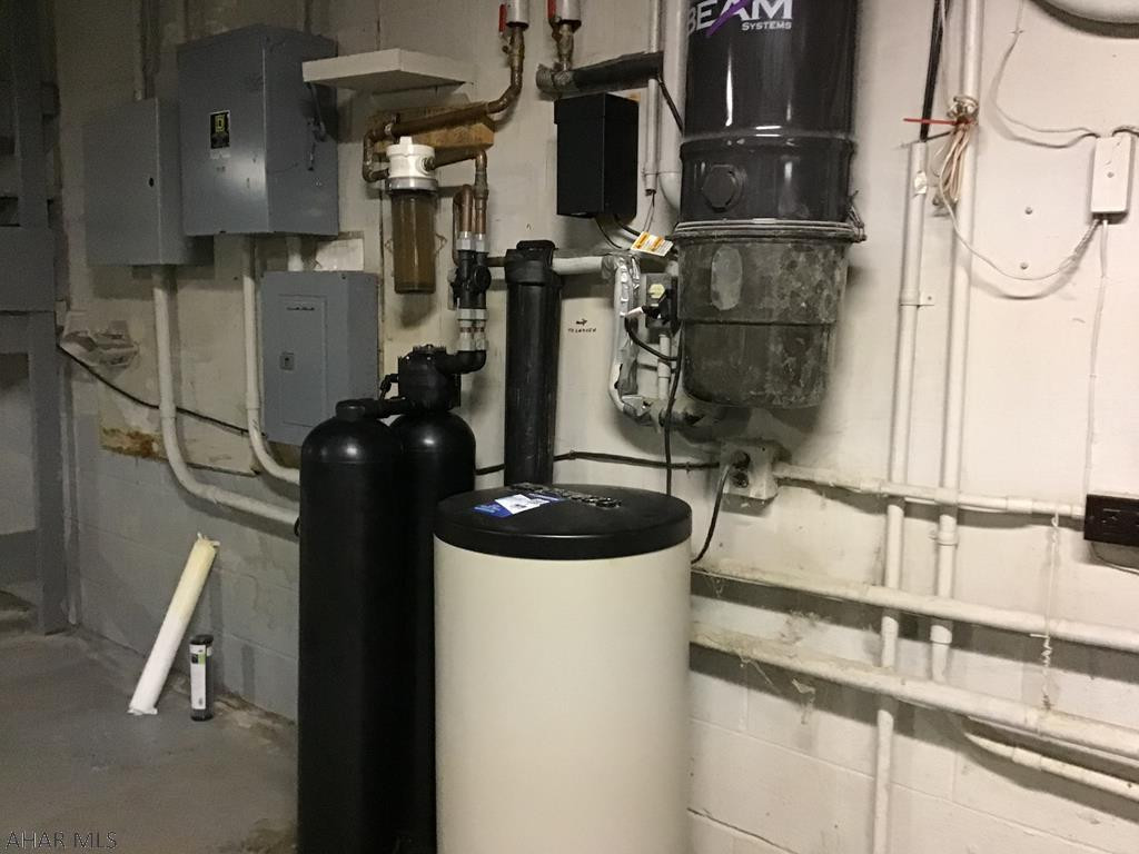 Hickory Hills - Residential