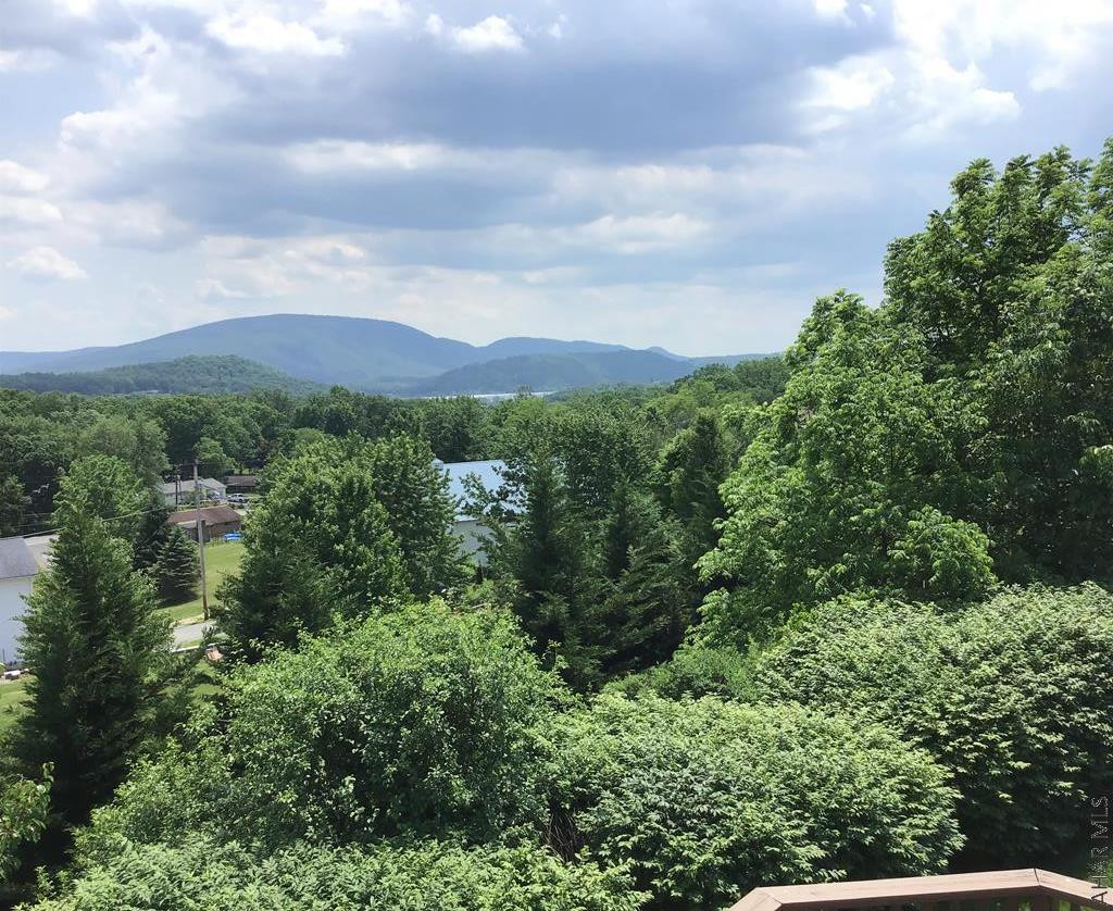 Hickory Hills - Residential