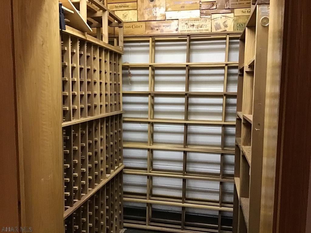 Hickory Hills - Residential