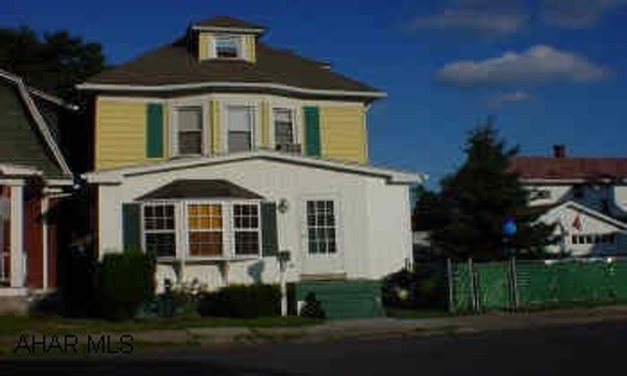 TAKE A LOOK INSIDE! 3 BEDROOMS 1.5 BATHS, FAMILY RM, LIVING RM, DINING RM, EAT-IN KITCHEN, POSSIBLE 4TH BEDROOM ON 3RD FLOOR, ENJOY HEATED POOL, SHED WITH ELEC., 2-CAR GARAGE. NICE LOT. CALL DIANA. TAKE A LOOK INSIDE! 3 BEDROOMS 1.5 BATHS, FAMILY RM, LIVING RM, DINING RM, EAT-IN KITCHEN, POSSIBLE 4TH BEDROOM ON 3RD FLOOR, ENJOY HEATED POOL, SHED WITH ELEC., 2-CAR GARAGE. NICE LOT. CALL DIANA.