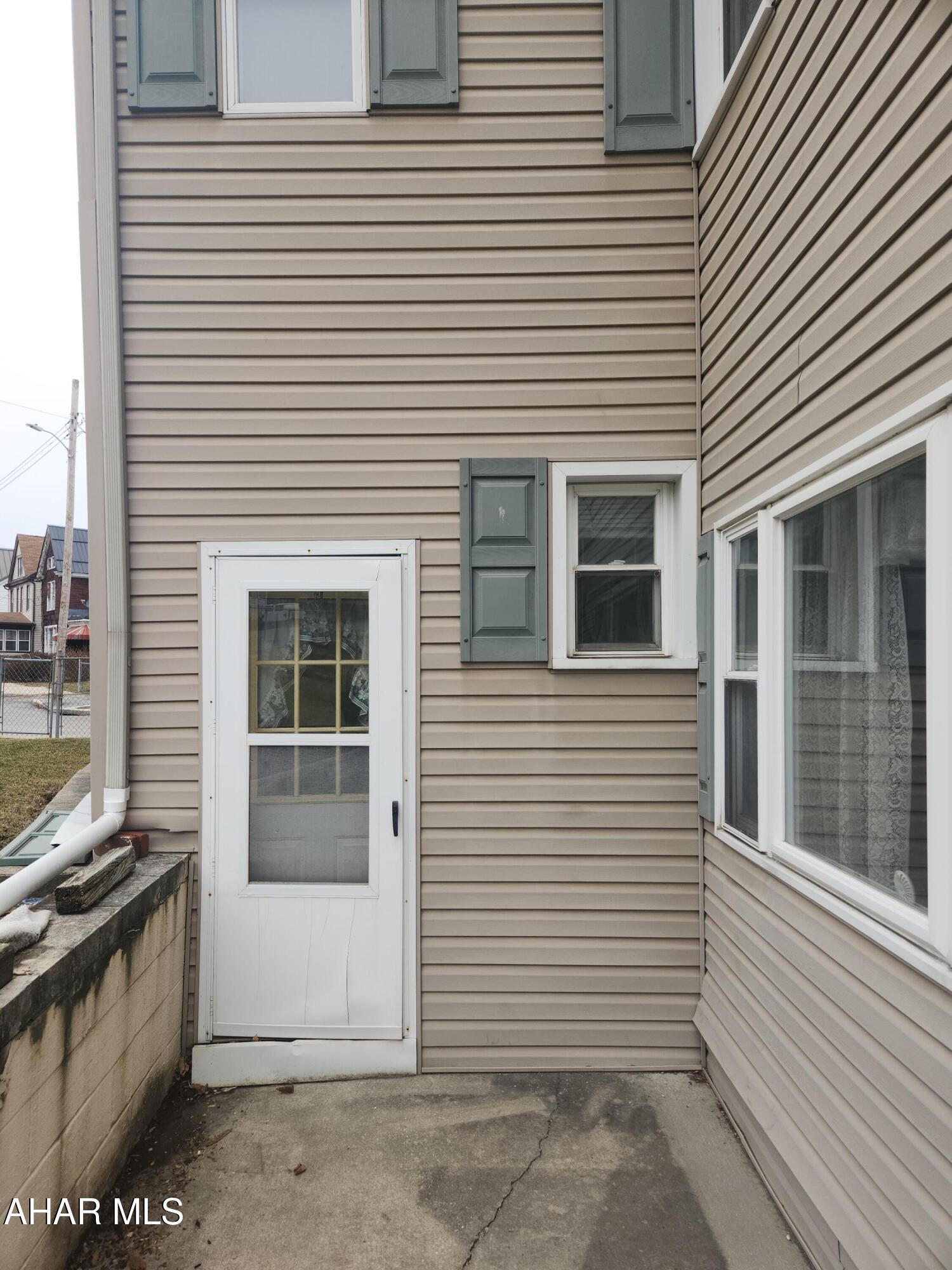 Unknown - Residential