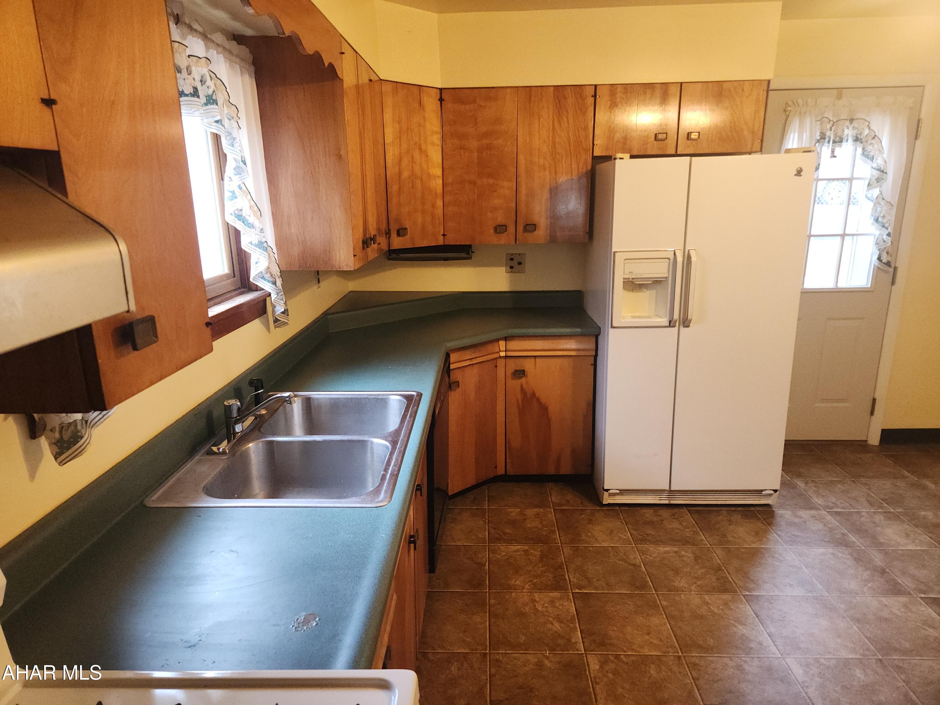 Unknown - Residential