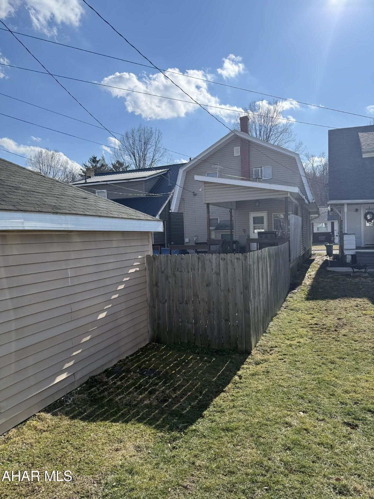 Juniata - Residential