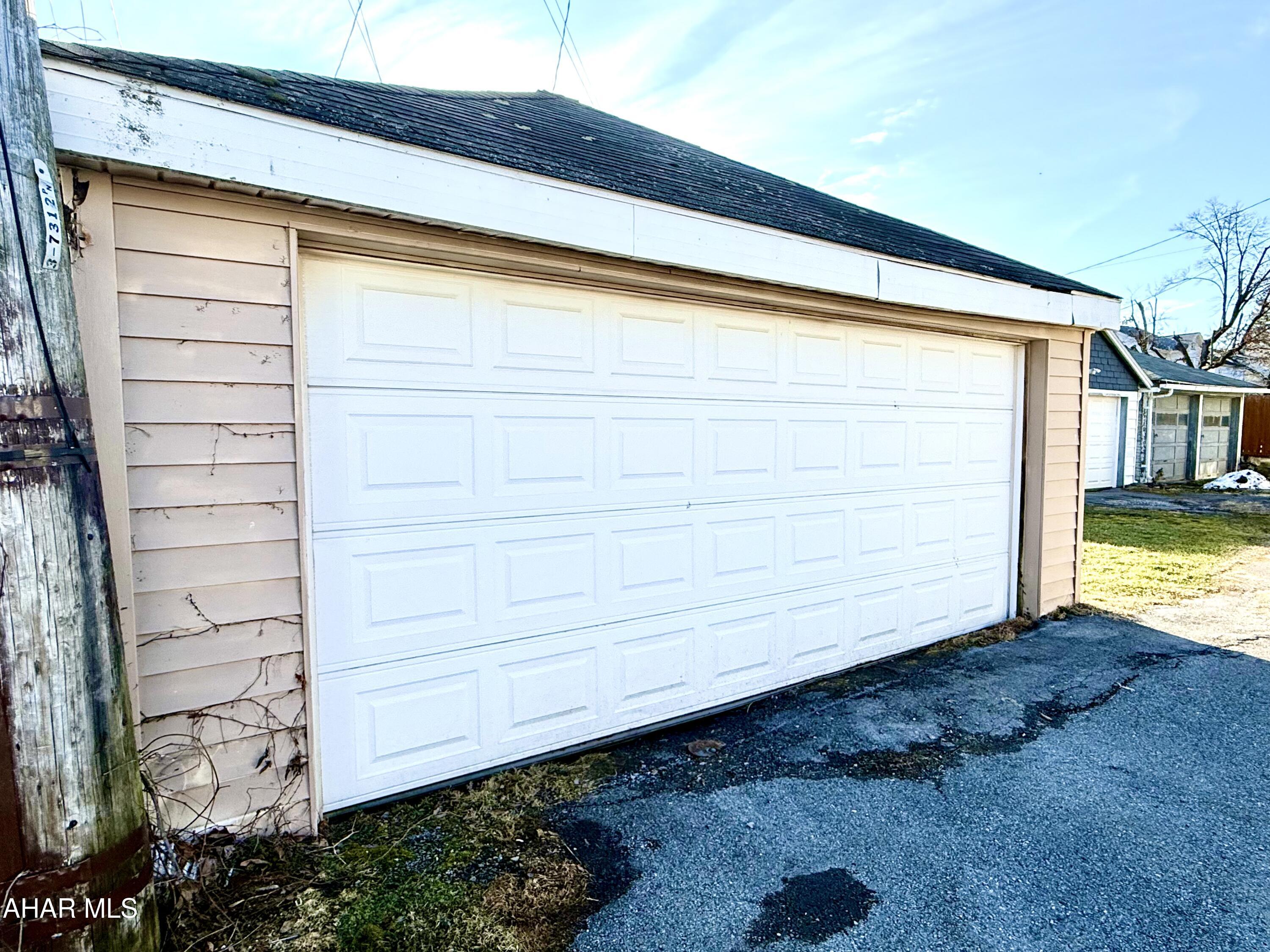 Juniata - Residential