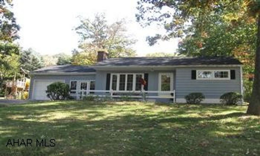 NICELY UPDATED SINGLE LEVEL WITH MASTER BEDROOM AND BATH IN BASEMENT. REDONE KITCHEN AND BATH. BEAUTIFUL HARDWOOD FLOORS. NEWER ROOF AND WINDOWS. CALL ADAM 934-5246 NICELY UPDATED SINGLE LEVEL WITH MASTER BEDROOM AND BATH IN BASEMENT. REDONE KITCHEN AND BATH. BEAUTIFUL HARDWOOD FLOORS. NEWER ROOF AND WINDOWS. CALL ADAM 934-5246