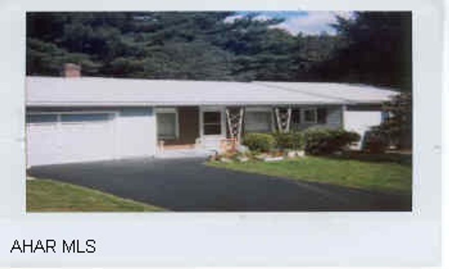 Must have confirmation, sometimes a little poodle is there -  if there, don't let out. Adorable 2 bedroom, 1 story - excellant condition - great location, nice lg. lot.   Won't last!