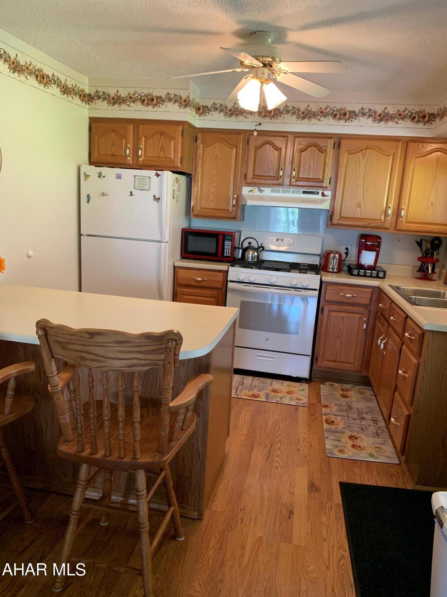 Canoe Creek - Residential