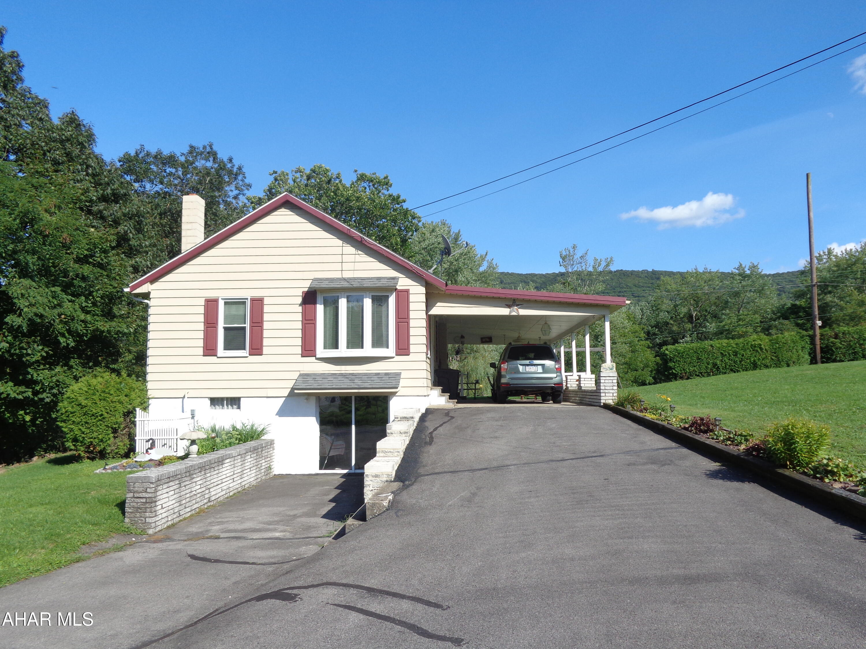 Canoe Creek - Residential