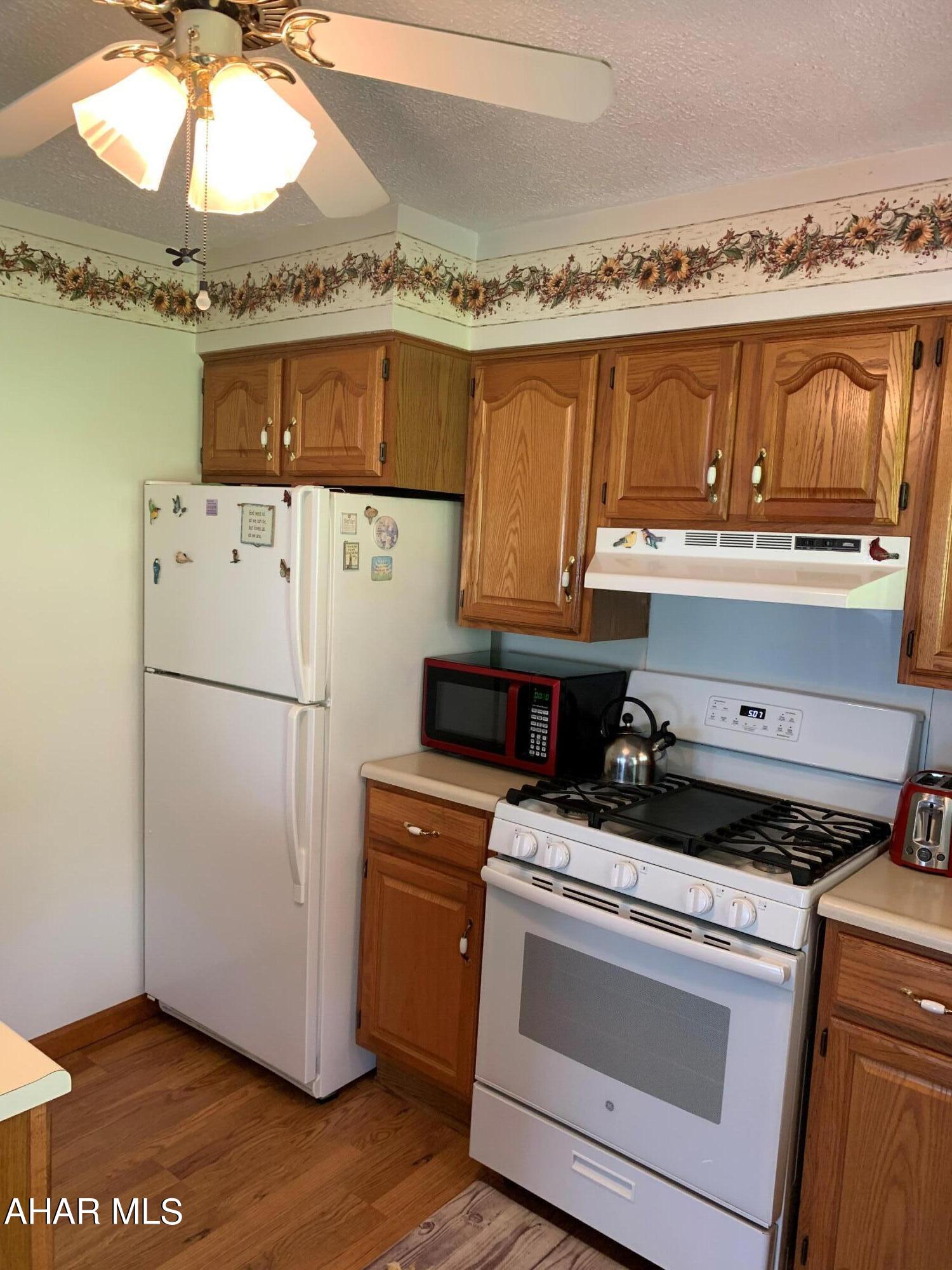 Canoe Creek - Residential