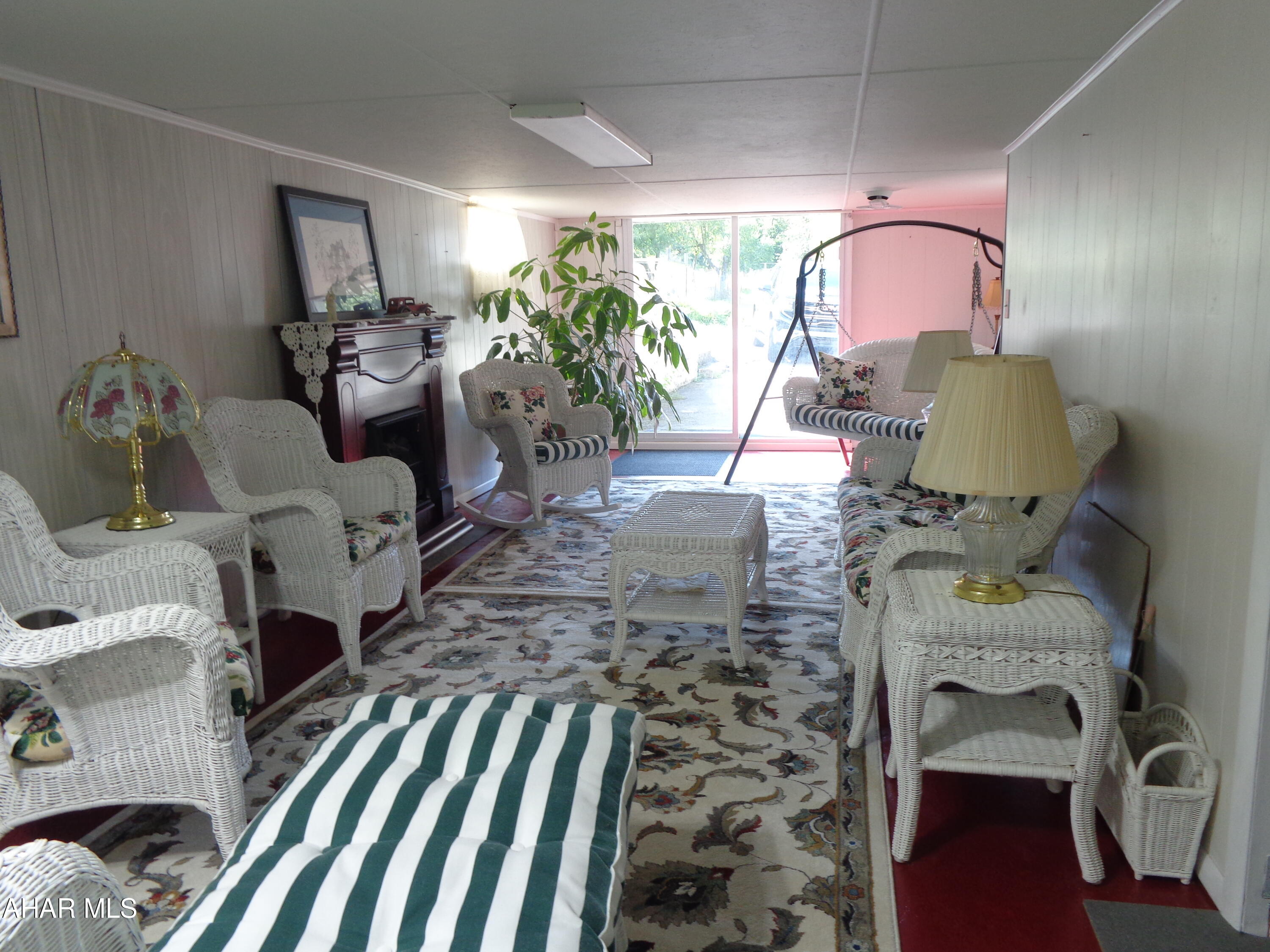 Canoe Creek - Residential