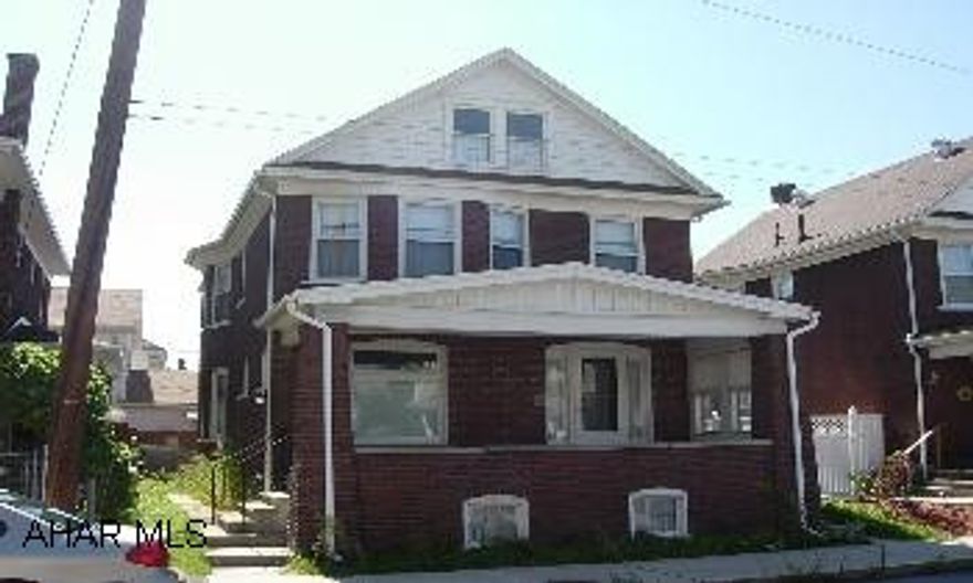 SPACIOUS 4 BEDROOM BRICK 2 STORY. ATTRACTIVE KITCHEN. GORGEOUS WOODWORK. HOT WATER HEAT, CENTRAL AIR, AND MORE. A MUST SEE.CALL JOHN DAVIDHIZAR AT 207-9808 FOR YOUR SHOWING.