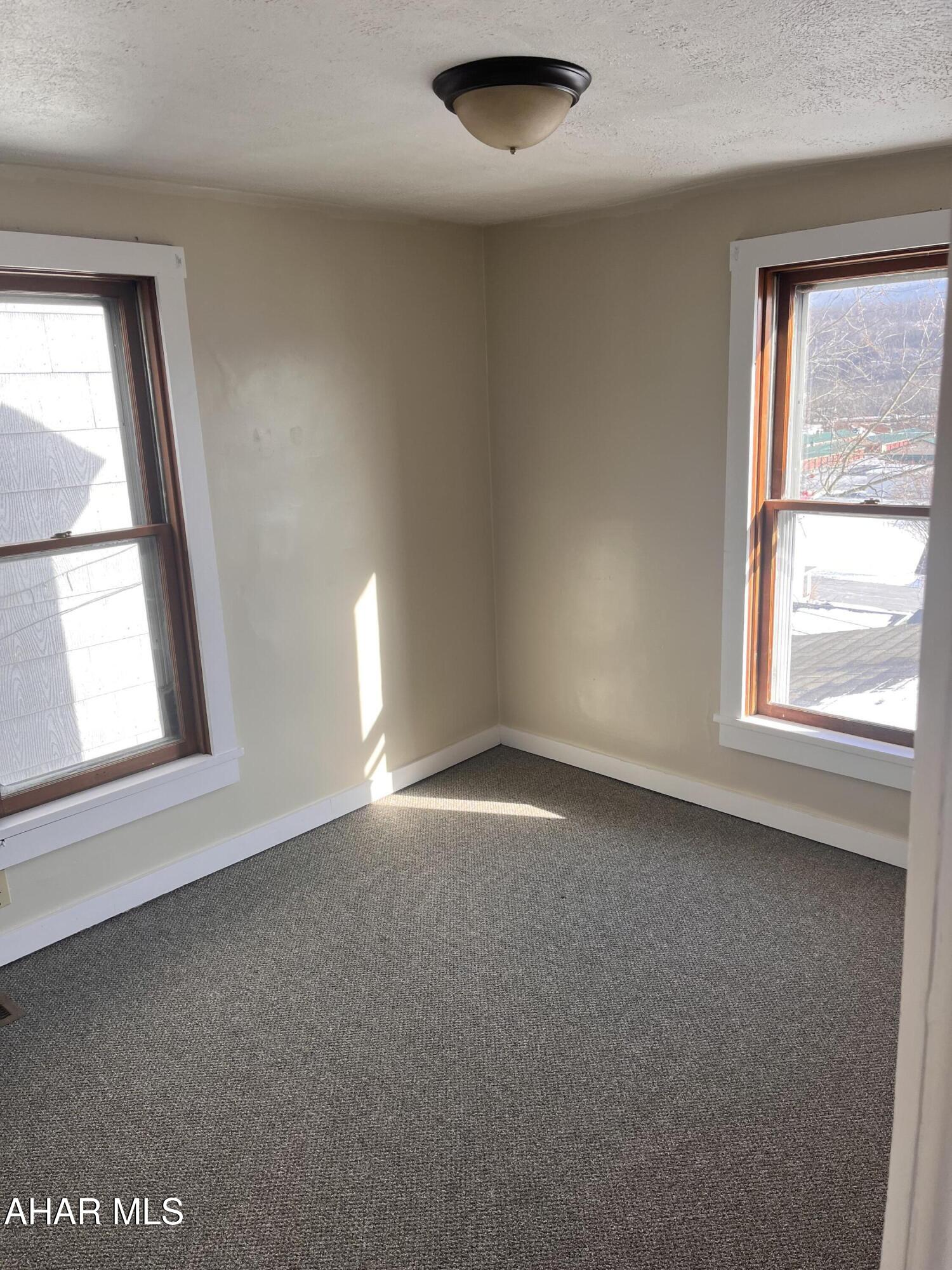 Juniata - Residential