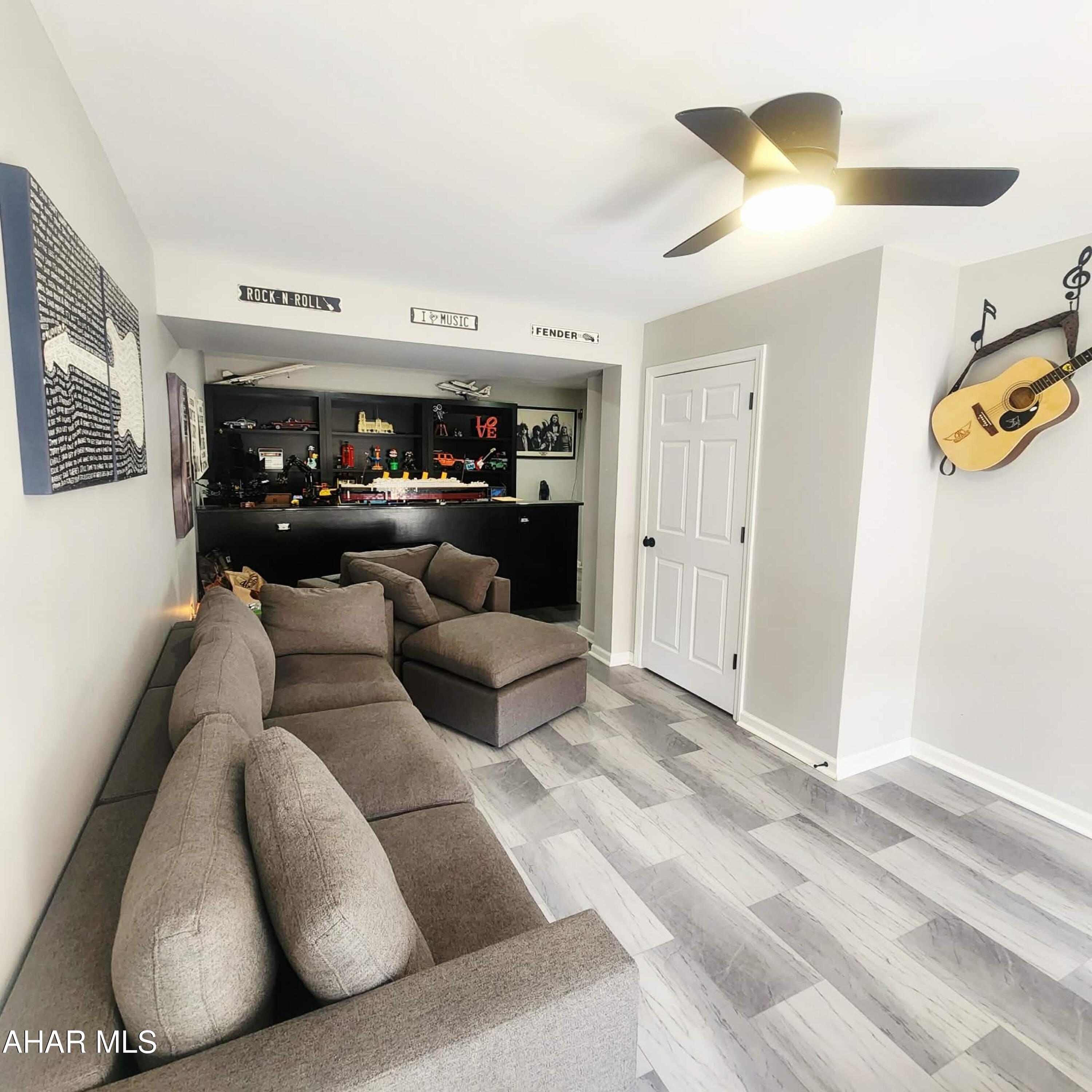 Holiday Hills - Residential