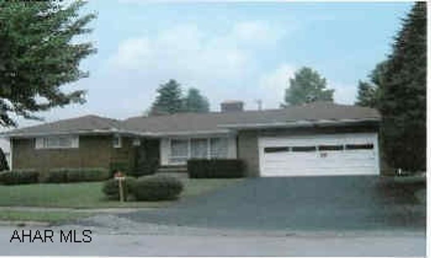 3 Bedroom Brick Ranch in execellent condition- Private rear porch- Partially finished basement-Roof 6 yrs old 3 Bedroom Brick Rancher in nice neighborhood. Absolute move in condition - 2 car attached garage - Hardwood floors throughout