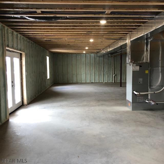 Church Hill Manor - Residential