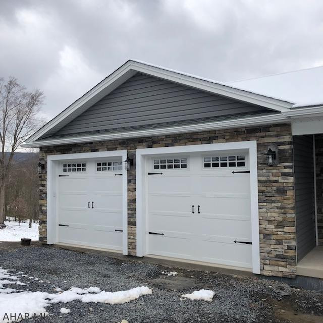 Church Hill Manor - Residential