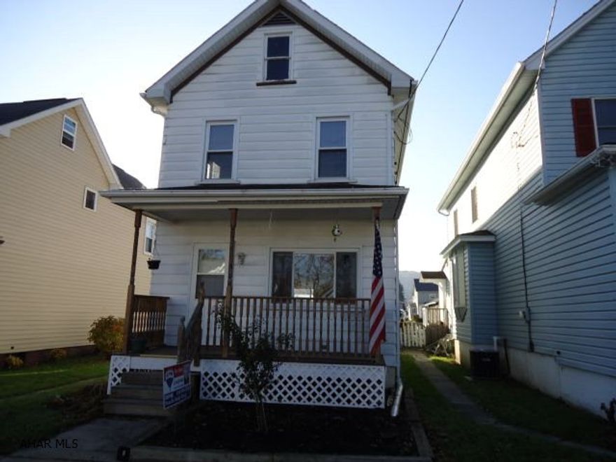 Large updated kitchen and bath. Laminate floors throughout house. Fenced yard. Large eat in kitchen. Large living room.