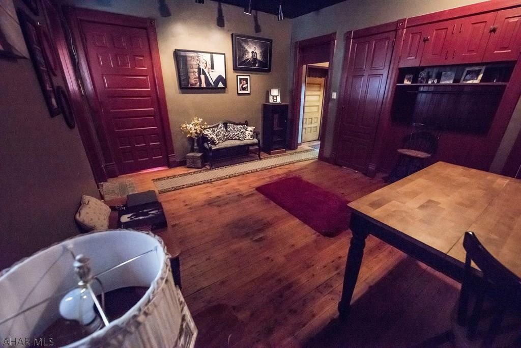 Unknown - Commercial Sale