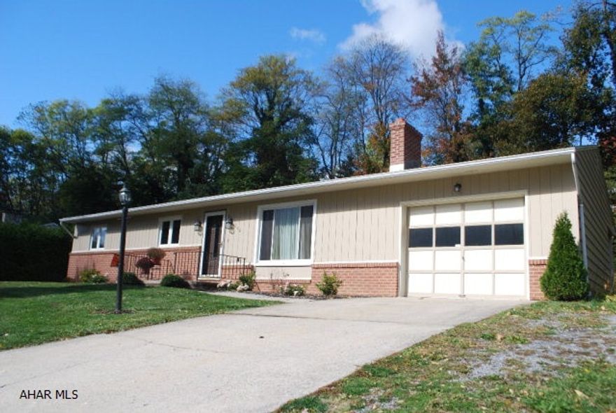 Immaculate 1 story living!  Superb location close to shopping, schools and restaurants.  This home offers 3 bedrooms 2.5 bath with plenty of space!  Finished family room for additional entertainment including a full bath all in lower level!  Projected 2017 taxes reduced!  Don't miss out on this one!