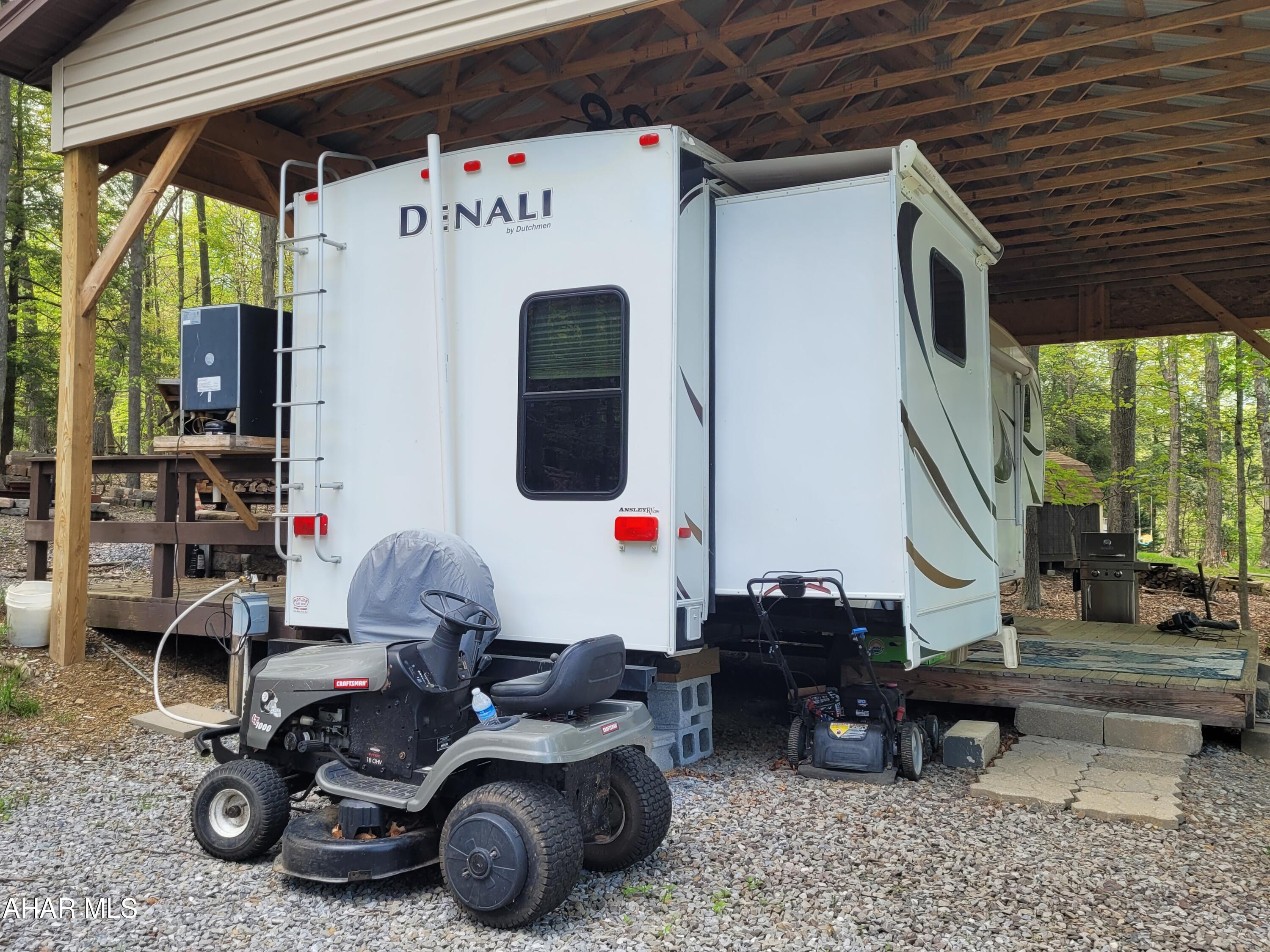 Glendale Yearound - Residential