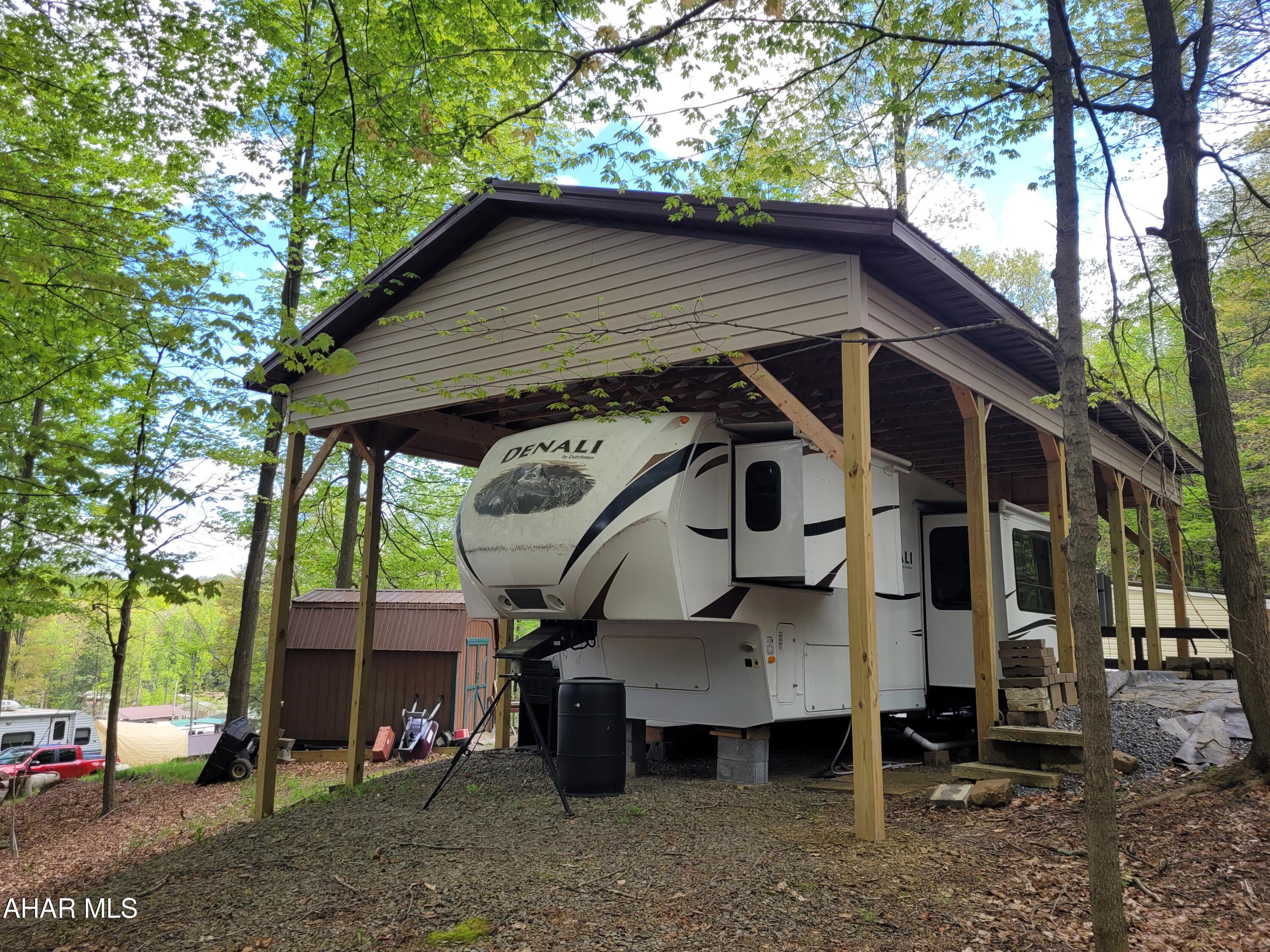 Glendale Yearound - Residential