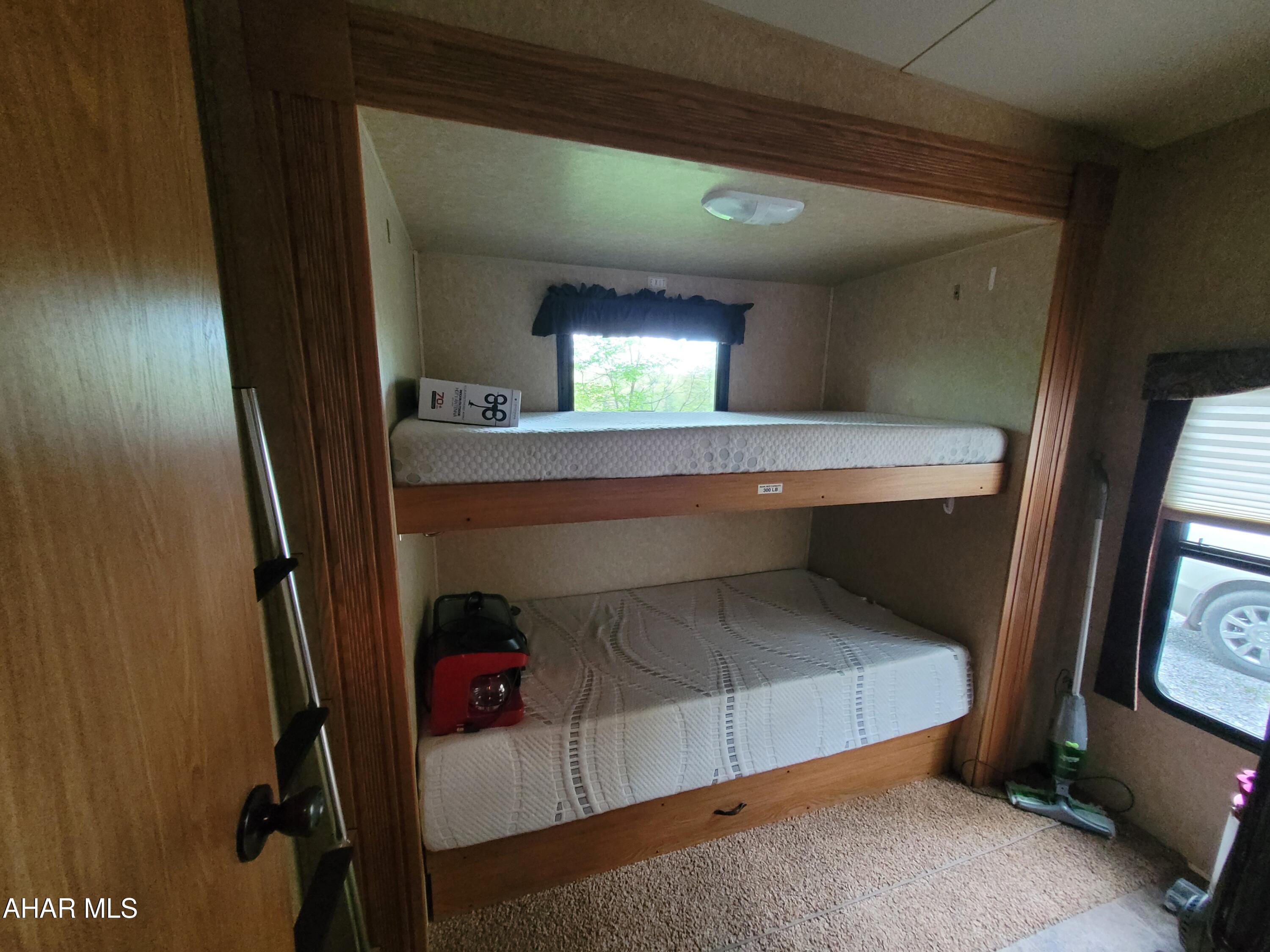 Glendale Yearound - Residential