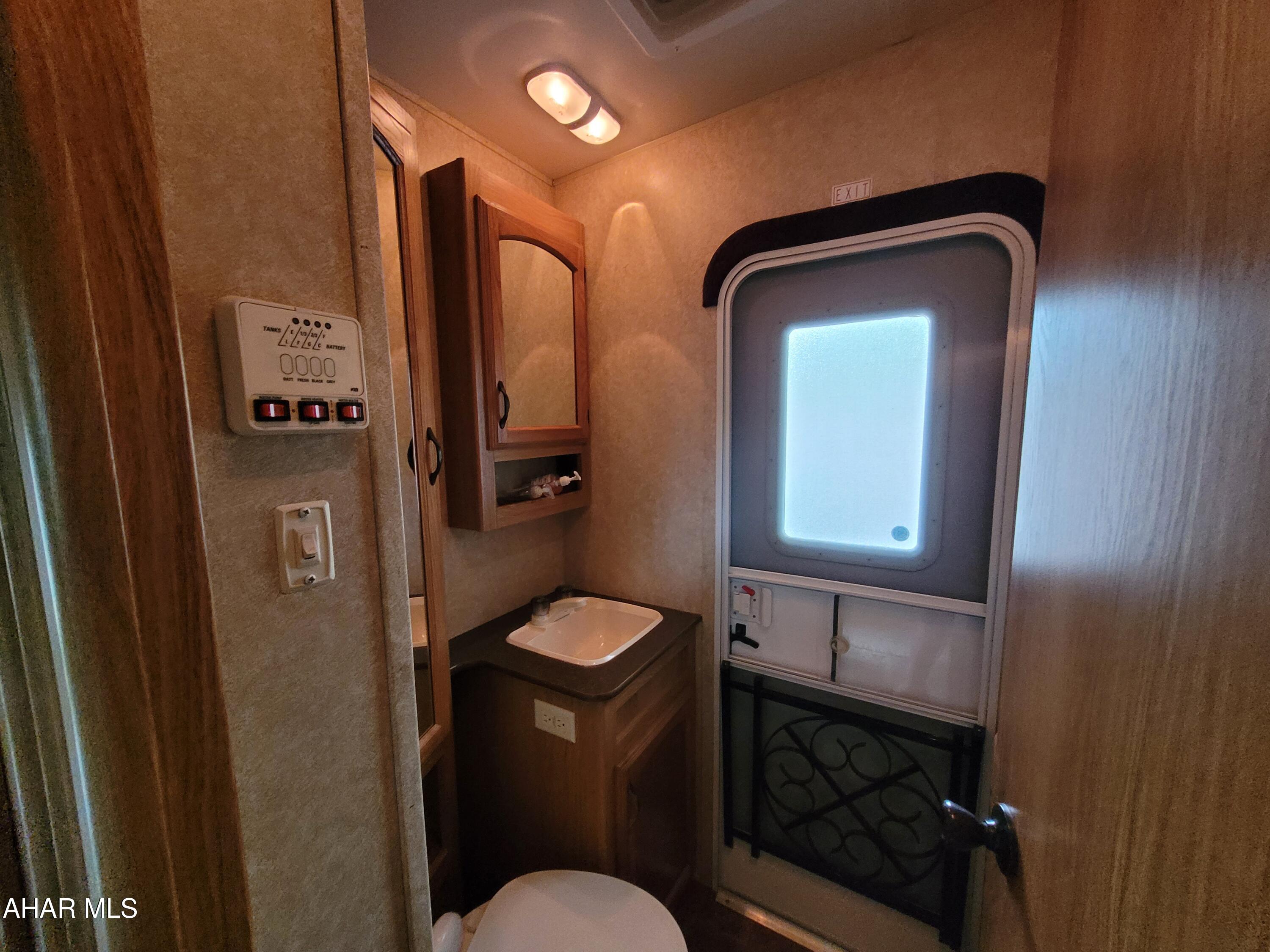 Glendale Yearound - Residential