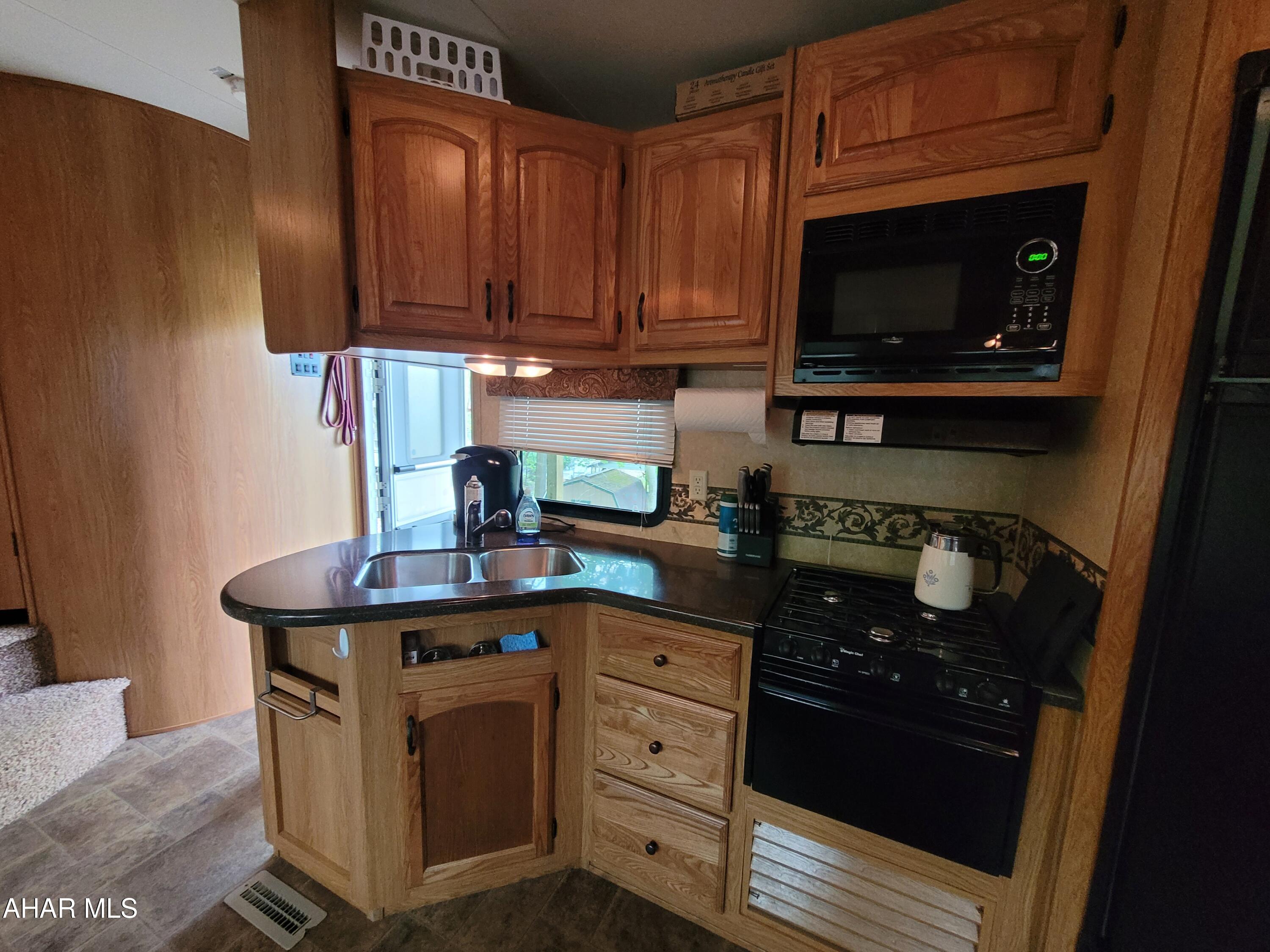 Glendale Yearound - Residential