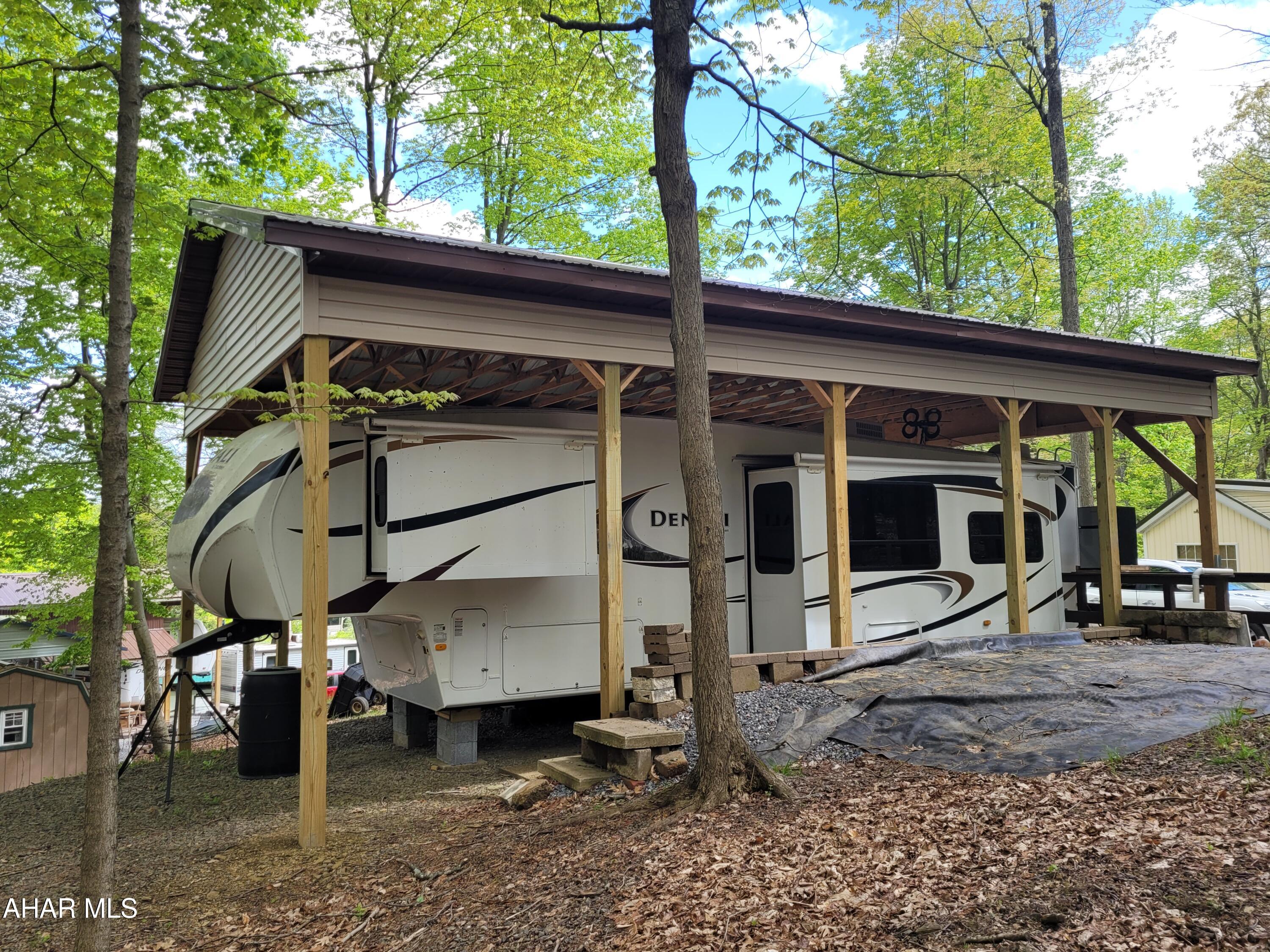 Glendale Yearound - Residential