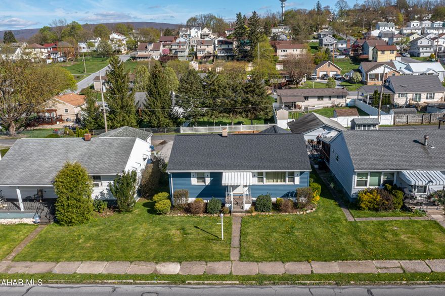 3 bedroom raised ranch style home in the Wehnwood section of Altoona. Features include hardwood floors, off-street parking, large deck, and partially finished basement.  New siding and roof in 2020. Close proximity to PSU Altoona Campus, UPMC Altoona, restaurants and shopping. Check out our Matterport 3D virtual tour.