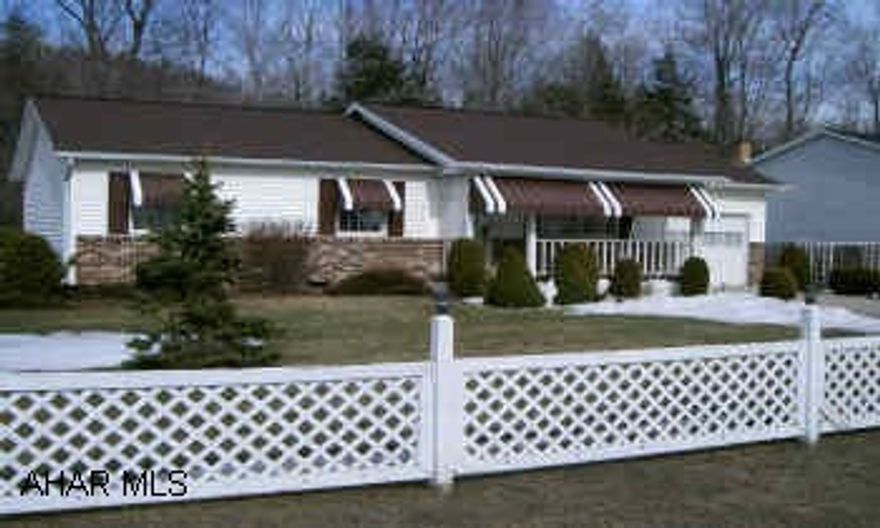 NICELY REMODELED RANCH HOME!