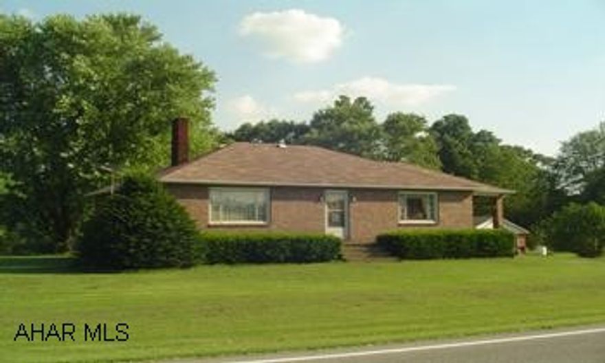 3 bedroom brick Ranch on 1 acre. Newer roof, level lot. 1 car garage. 3 bedroom brick Ranch on 1 acre. Newer roof, level lot. 1 car garage.