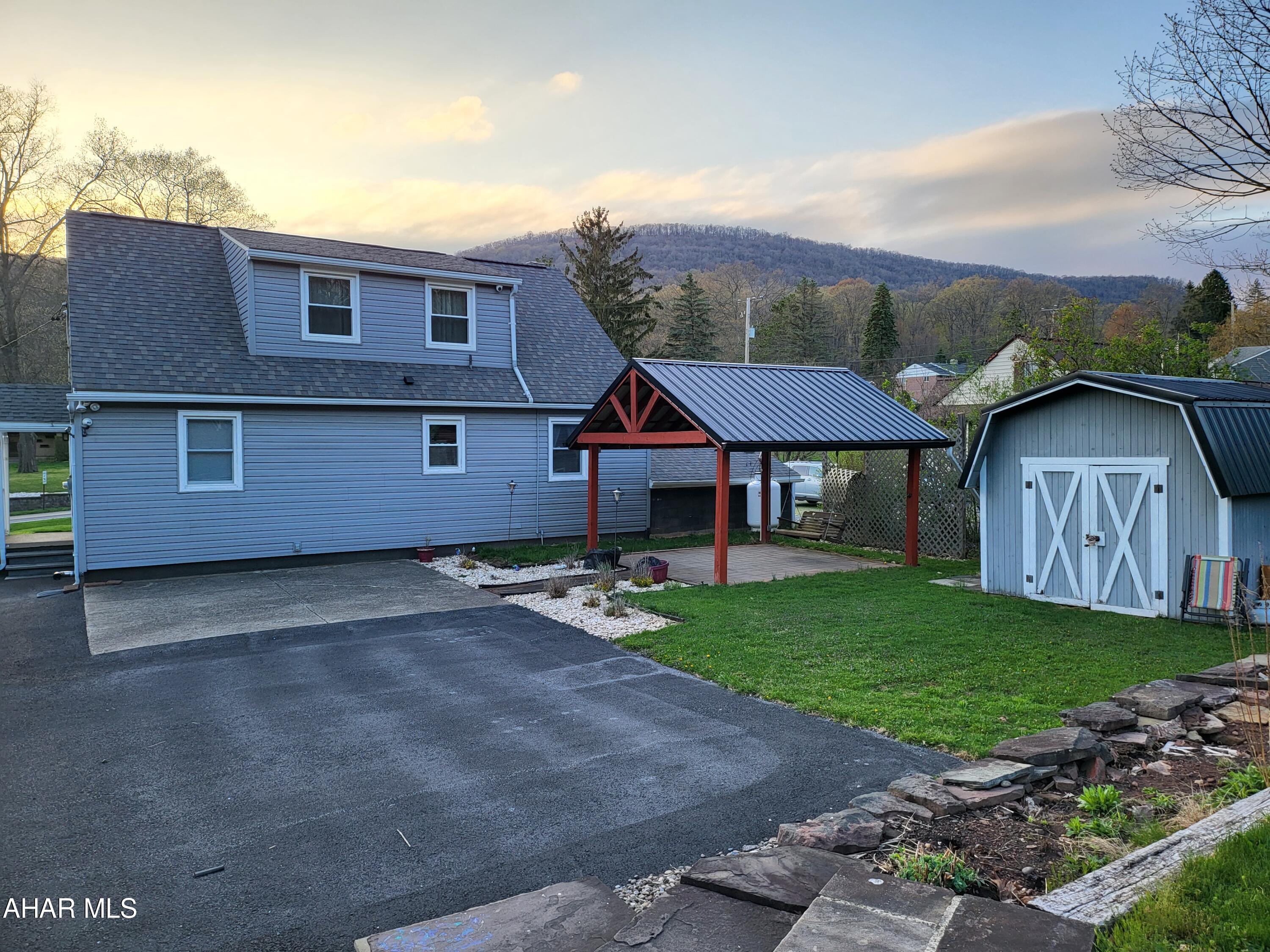 Juniata Gap - Residential