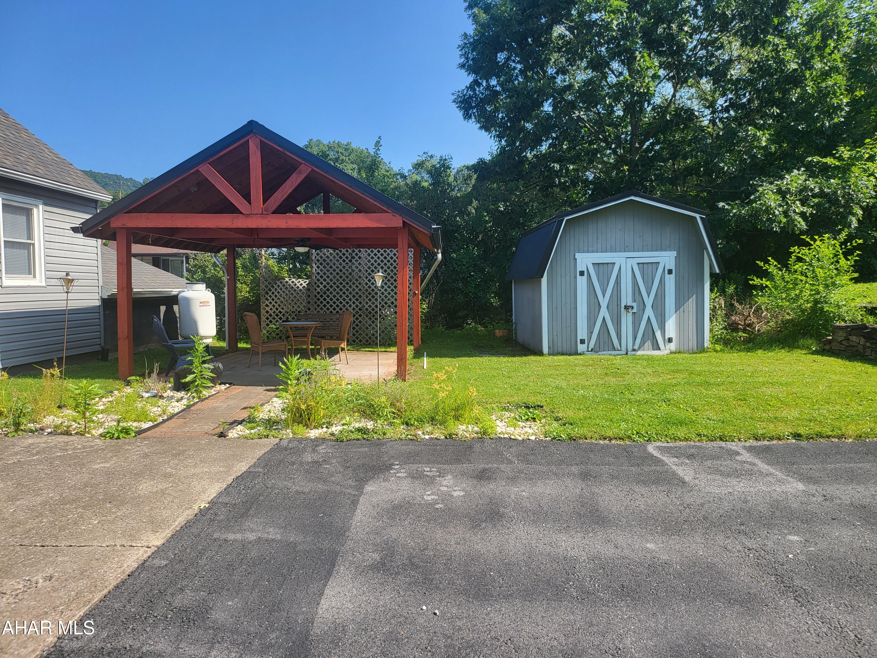 Juniata Gap - Residential