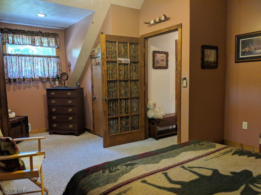 Glendale Yearound - Residential