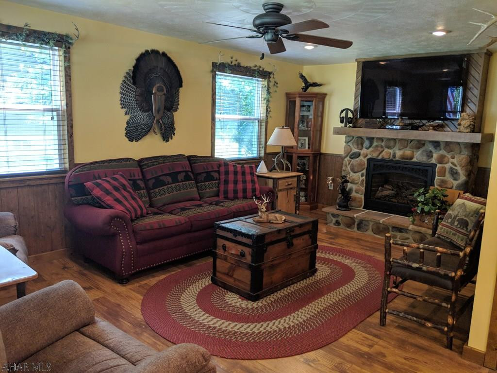 Glendale Yearound - Residential