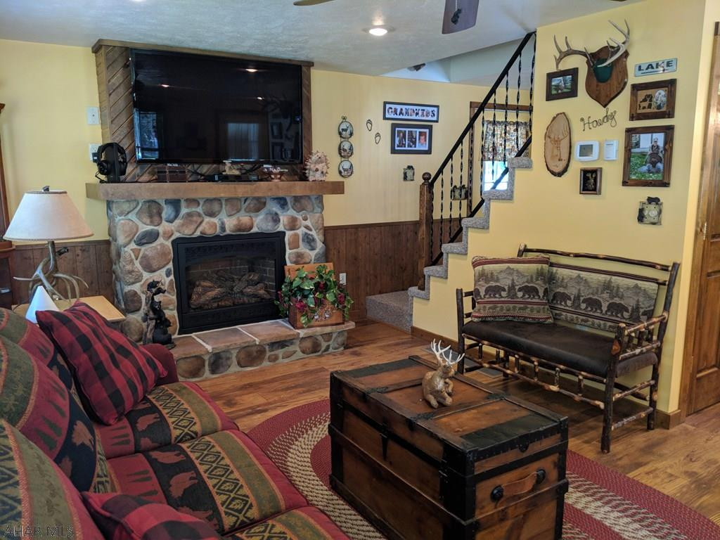 Glendale Yearound - Residential