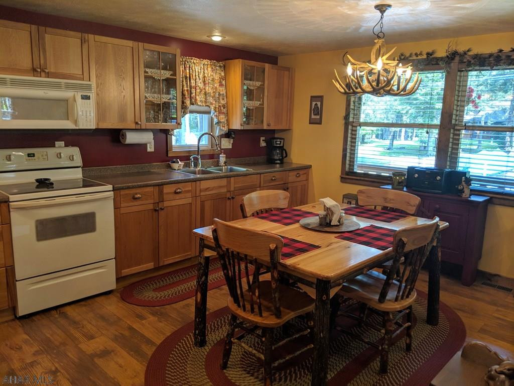 Glendale Yearound - Residential