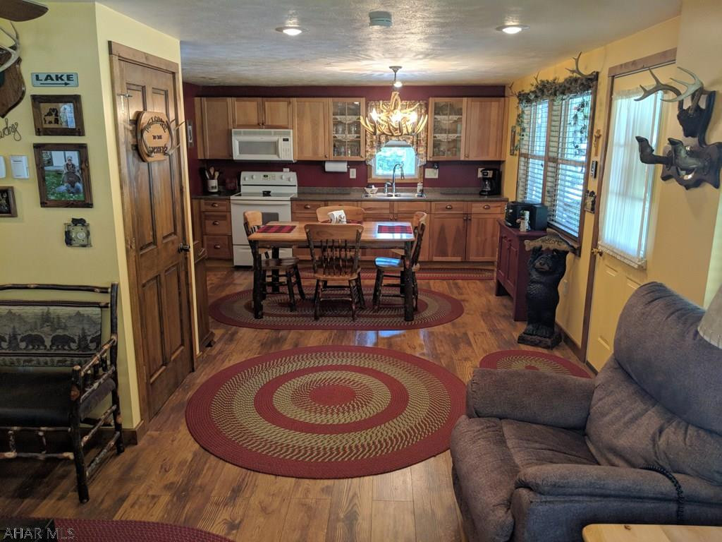 Glendale Yearound - Residential