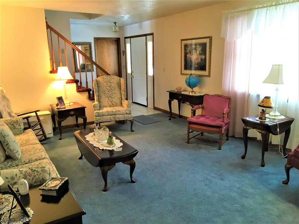 Lakewood Manor - Residential