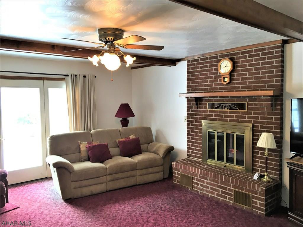 Lakewood Manor - Residential