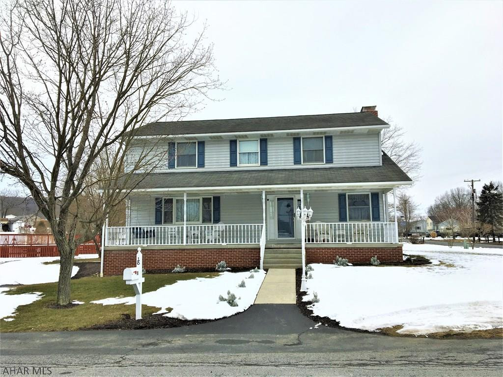 Lakewood Manor - Residential