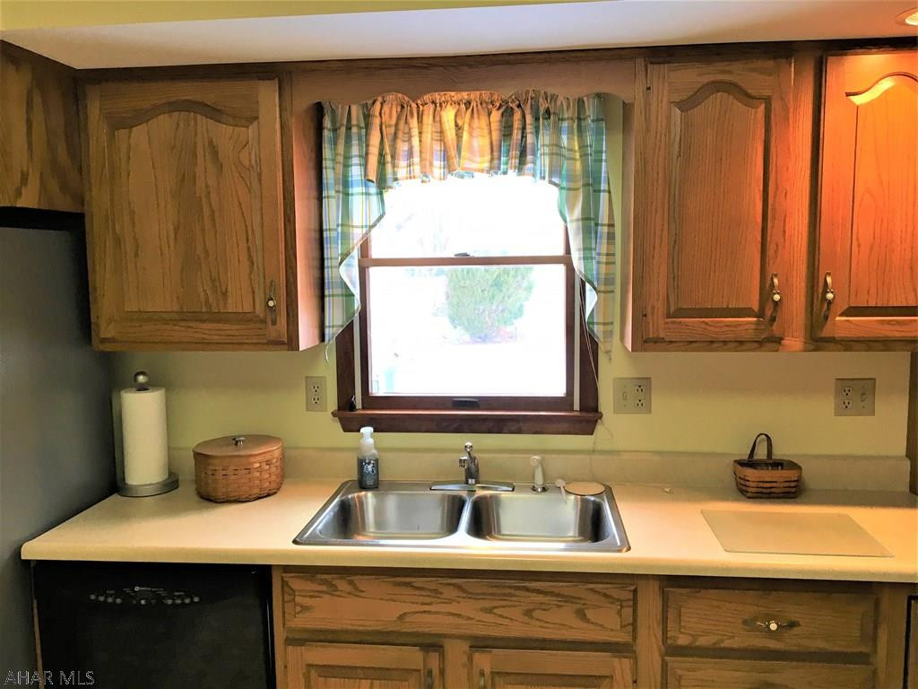 Lakewood Manor - Residential