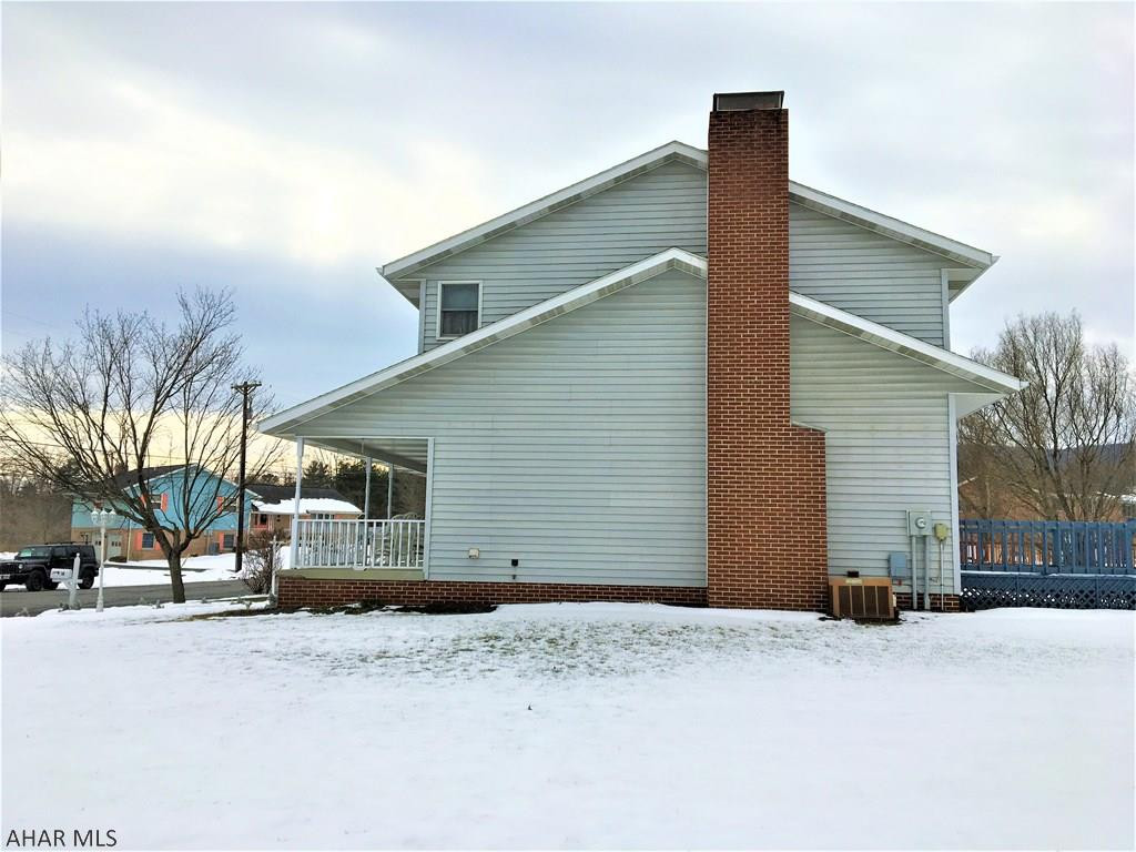 Lakewood Manor - Residential